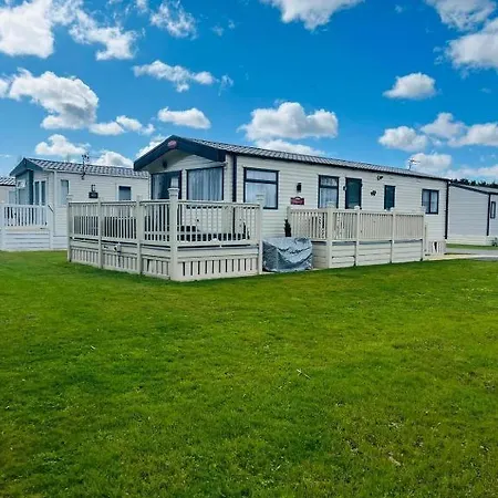 The Major Oak With Hot Tub Lodge