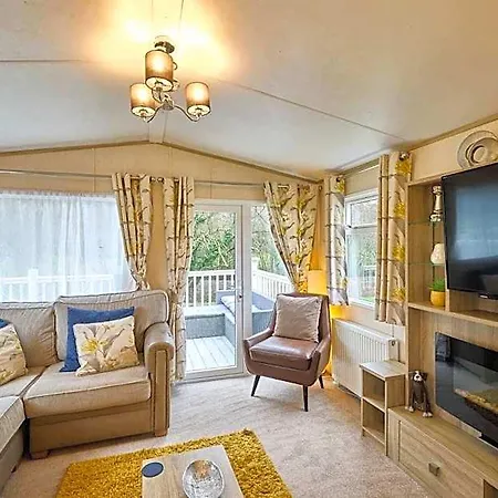 The Major Oak With Hot Tub Lodge