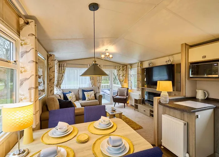 The Major Oak With Hot Tub