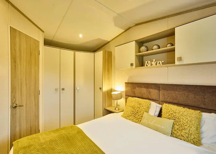 The Major Oak With Hot Tub بيت خشبي *