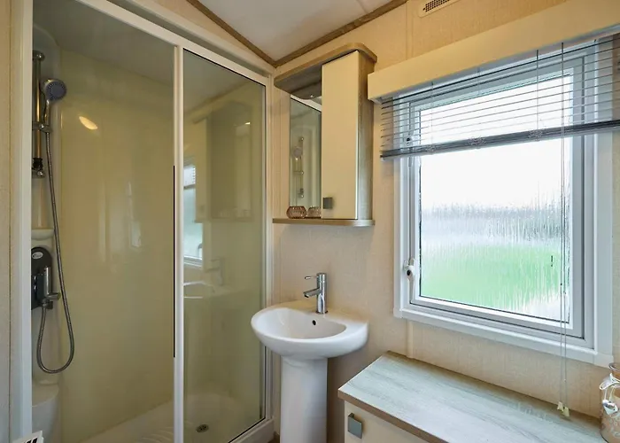 The Major Oak With Hot Tub